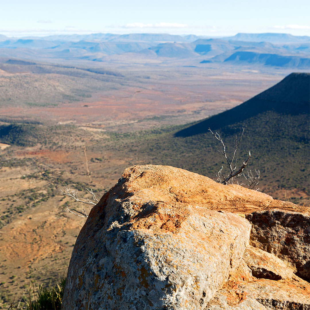 scenic-view-landscape-mountains-against-sky