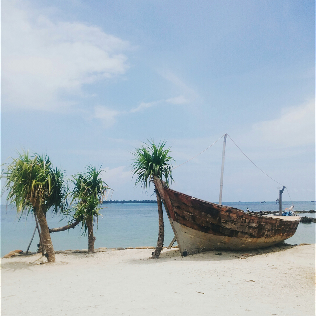 scenic-view-sea-against-sky